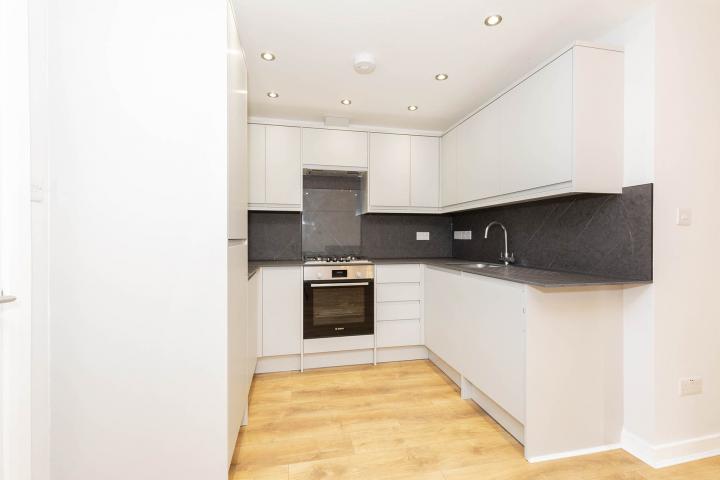 Stunning Apartment Compayne Gardens, South Hampstead